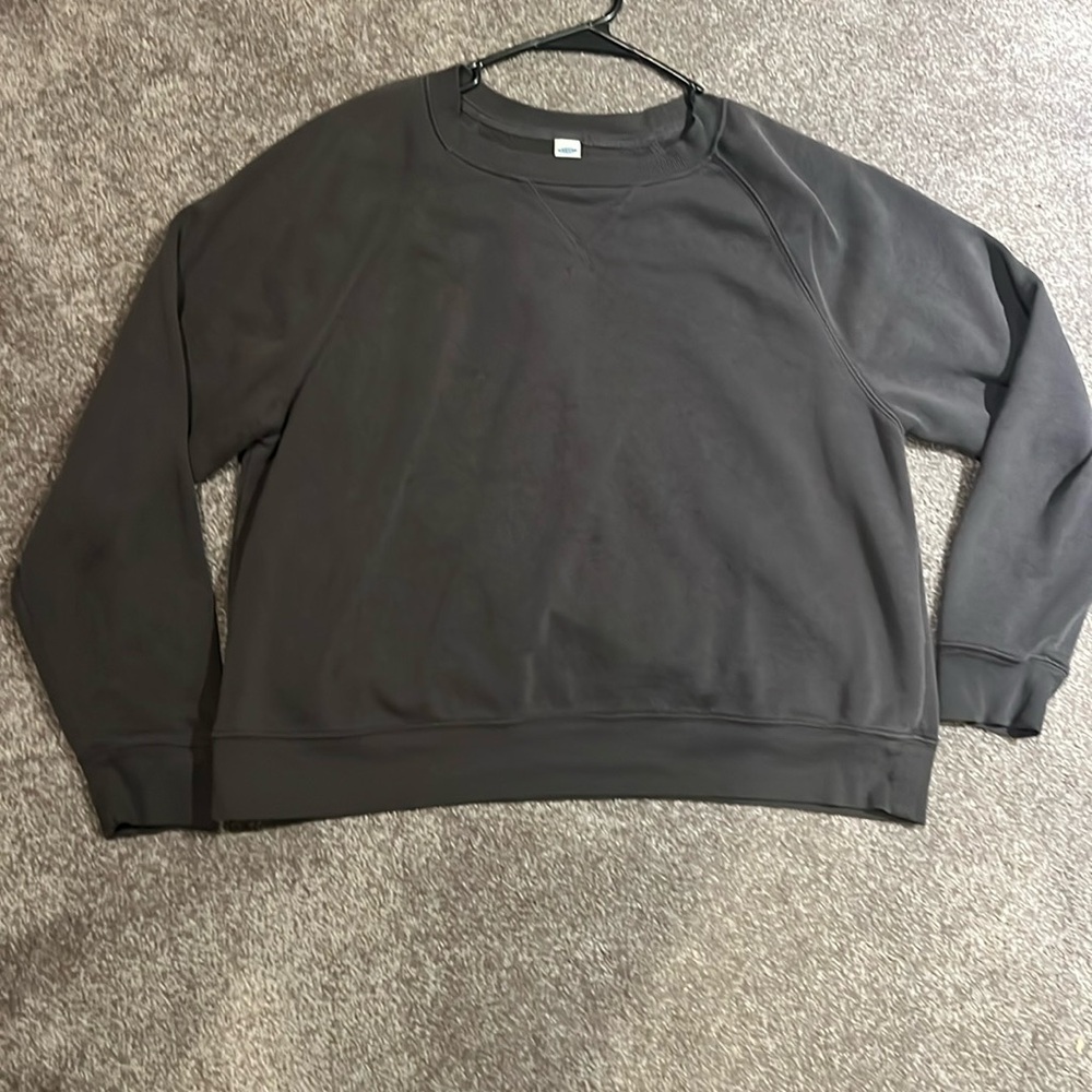 Old Navy Crewneck, L